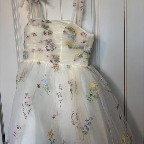 Women's Floral Embroidery Dresses Spaghetti Short Dresses Tulle. Size Med - Picture 8 of 8